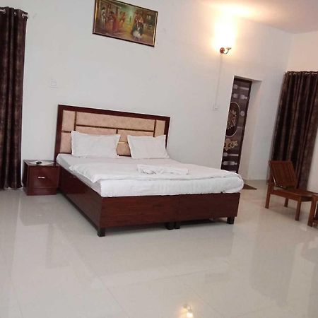 Zora Park Hotel Visakhapatnam Exterior foto