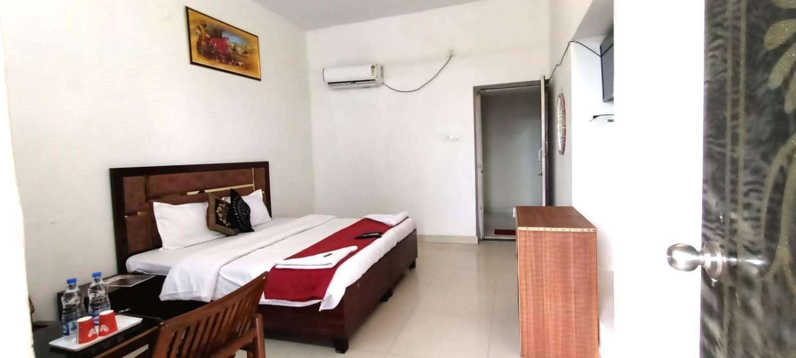 Zora Park Hotel Visakhapatnam Exterior foto